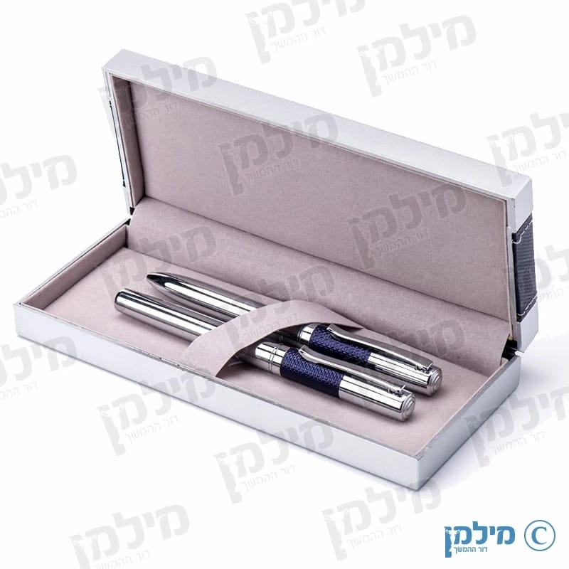 זוג עטים ממתכת עם דמוי עור