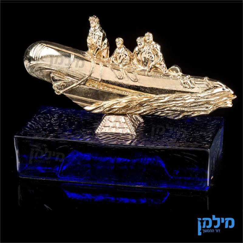 פסלון חיל הים שייטת מורנה